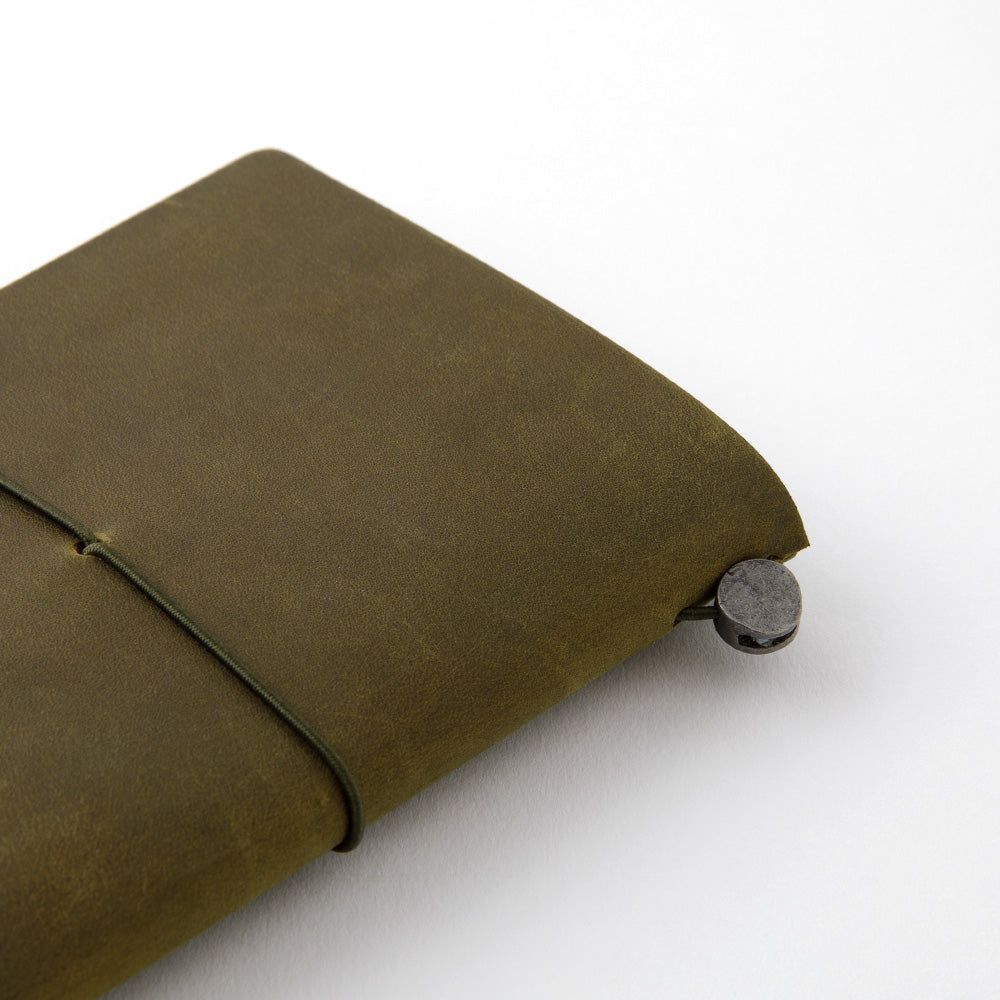 Traveler's Notebook Passport Size Leather Cover Starter Kit Olive Green (15343006)