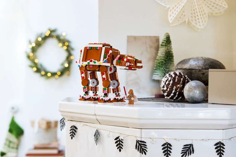 LEGO 40806 Star Wars™ AT-AT Gingerbread Walker Holiday Building Set