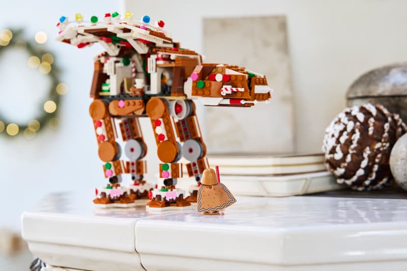 LEGO 40806 Star Wars™ AT-AT Gingerbread Walker Holiday Building Set