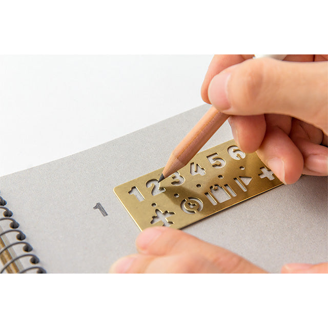TRAVELER'S COMPANY Brass Number Template Bookmark (42168006)
