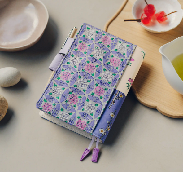 Hobonichi Techo 2027 Unsodo Bijutsu-kai “Ume and Nadeshiko” A6 Planner Cover