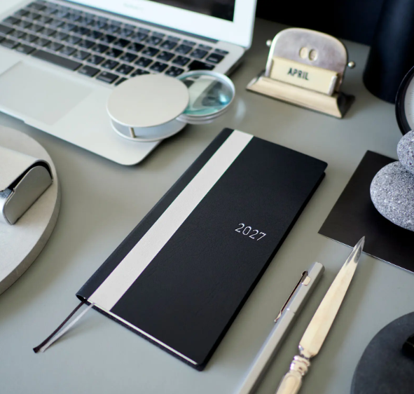 Hobonichi Techo Weeks 2027 White Line Black Planner