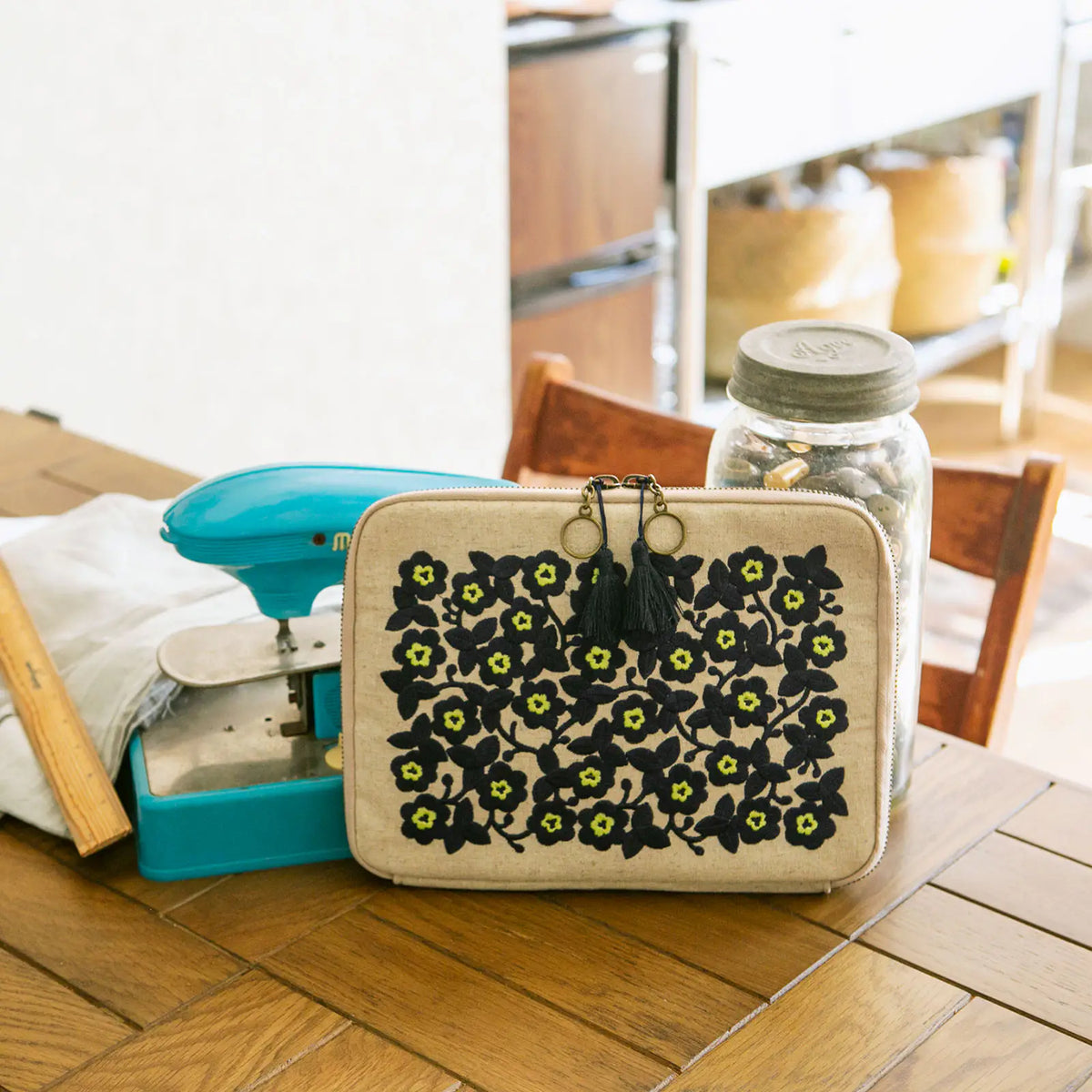 Hobonichi “Flowers of Ukraine” Large Drawer Pouch
