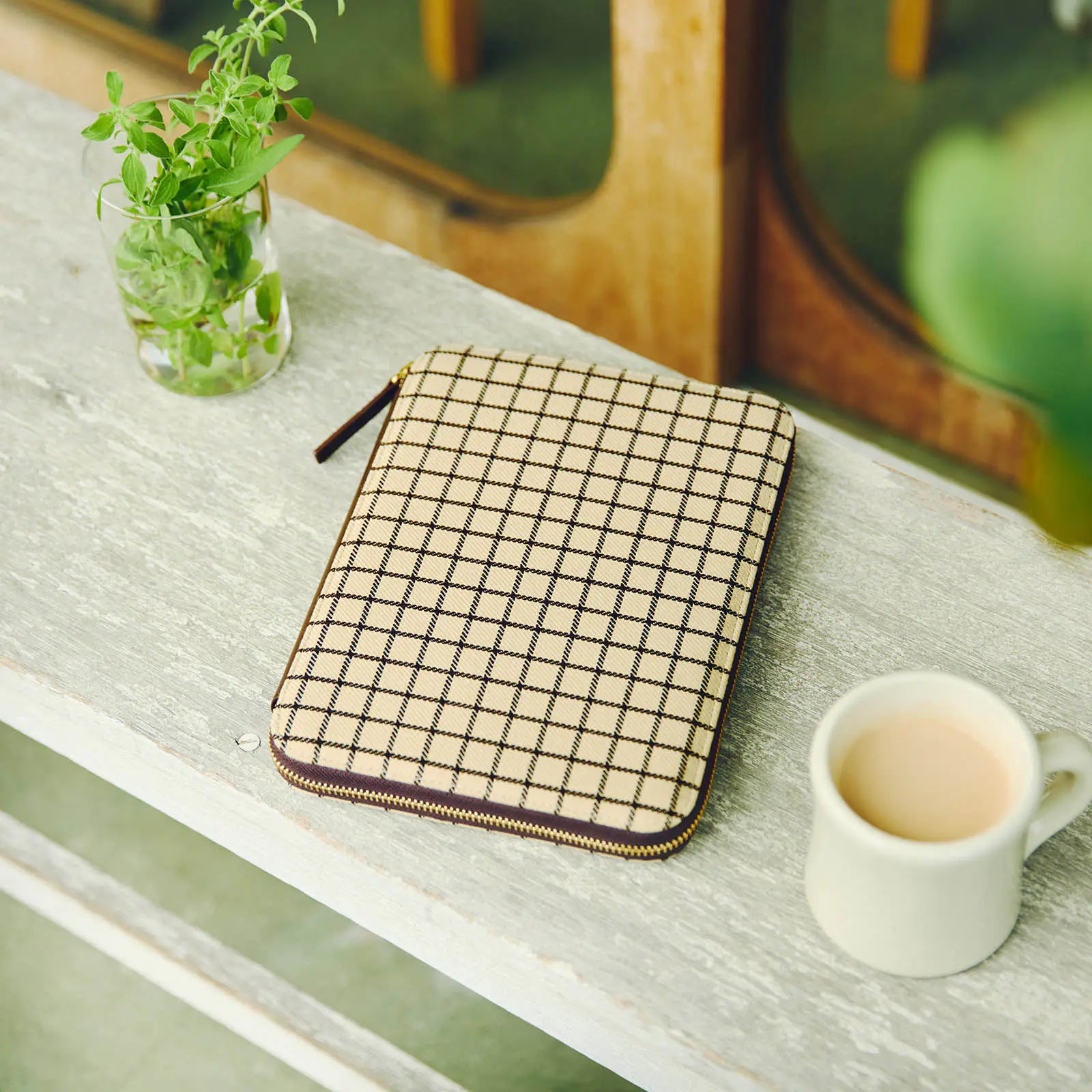Hobonichi Techo Taito Zip Cafe au Lait Check Planner Cover 2027