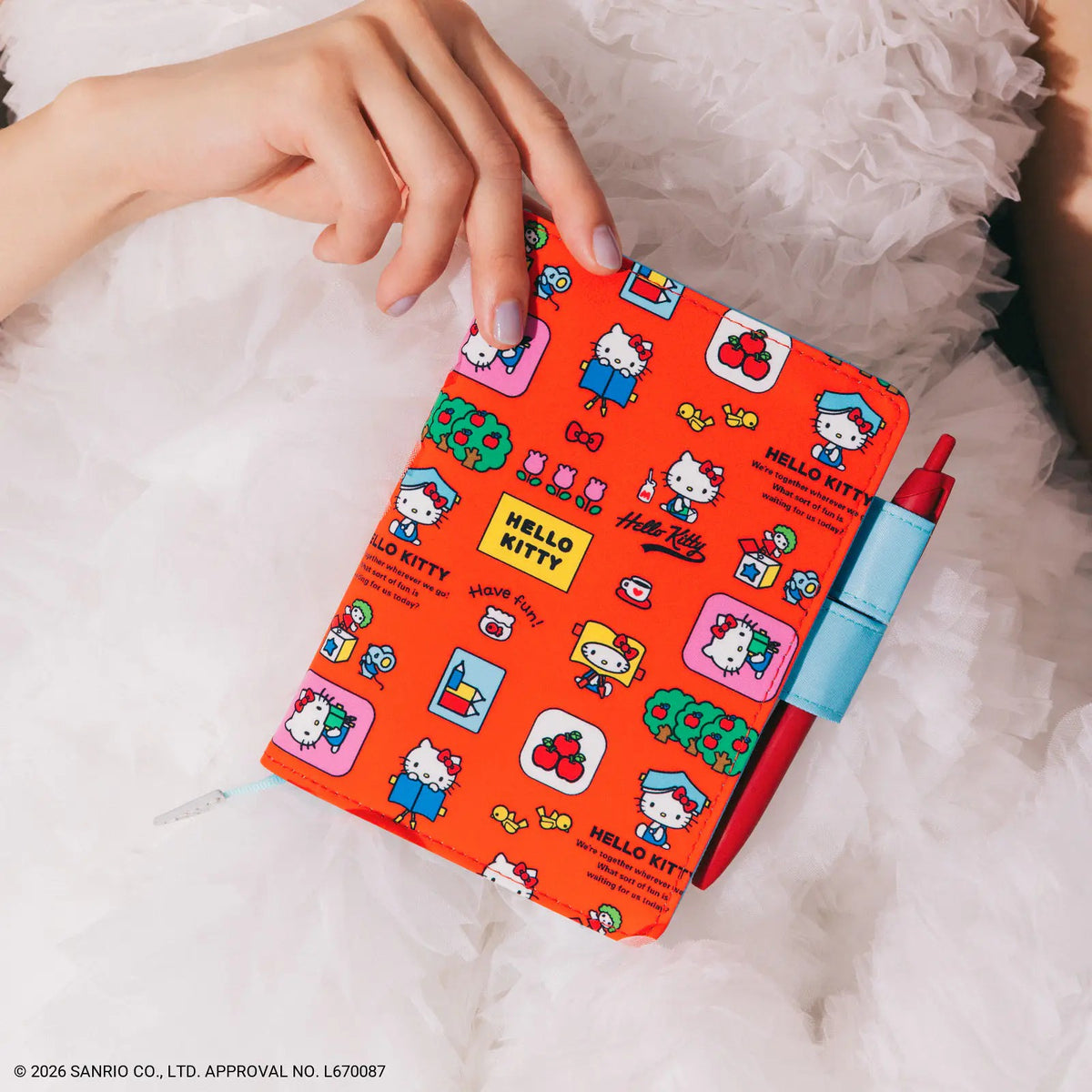 Hobonichi Techo Original A6 2027 Hello Kitty Friends with the Planner Cover