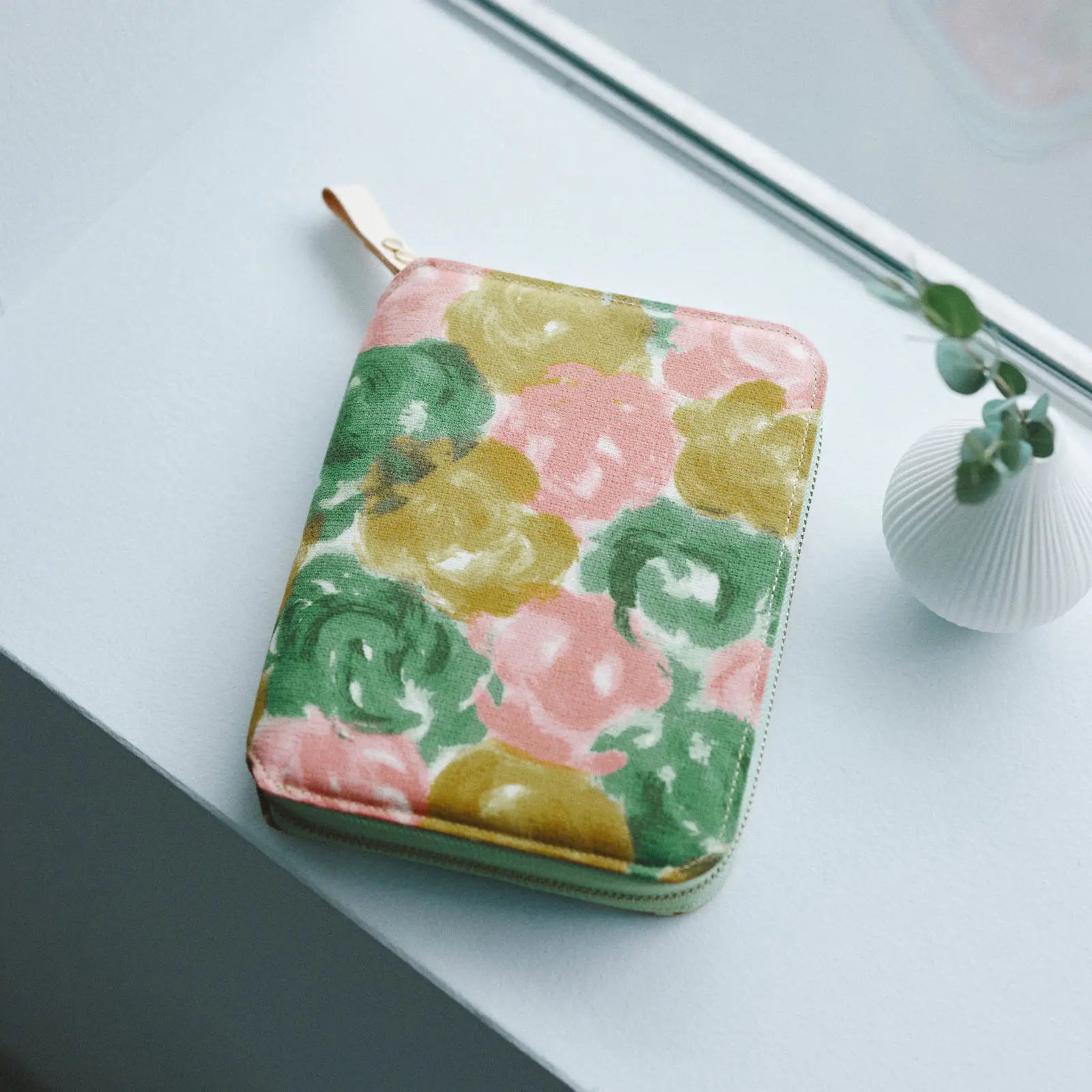 Hobonichi Techo minä perhonen glass flower Planner Cover 2027
