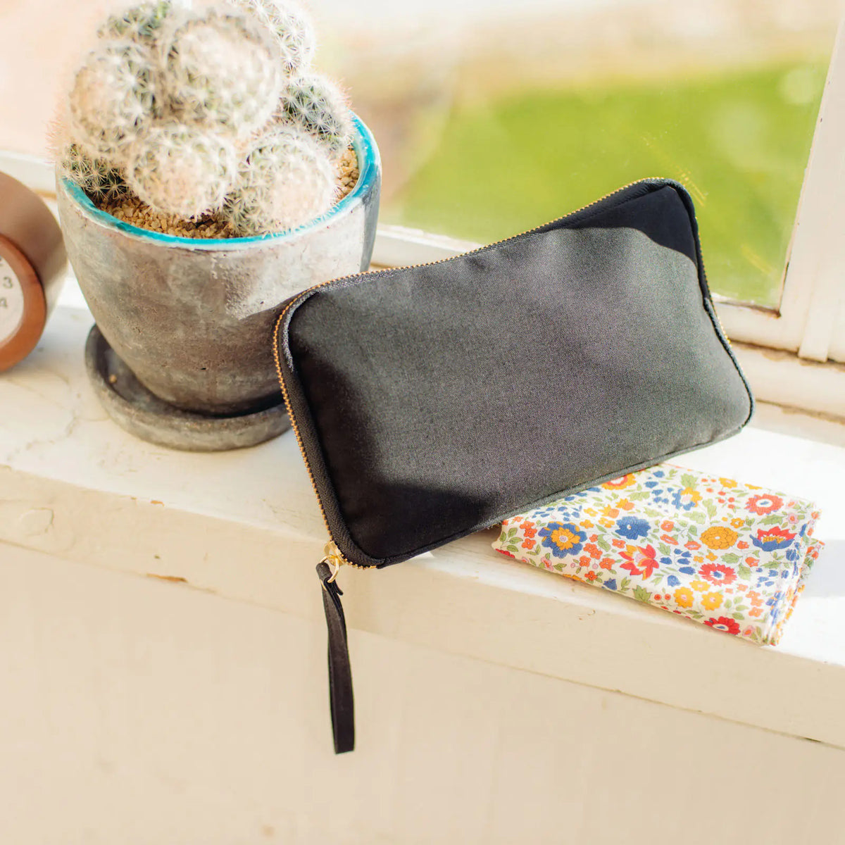 Hobonichi Techo Drawer Pouch Ane “Black” Organizer Pouch