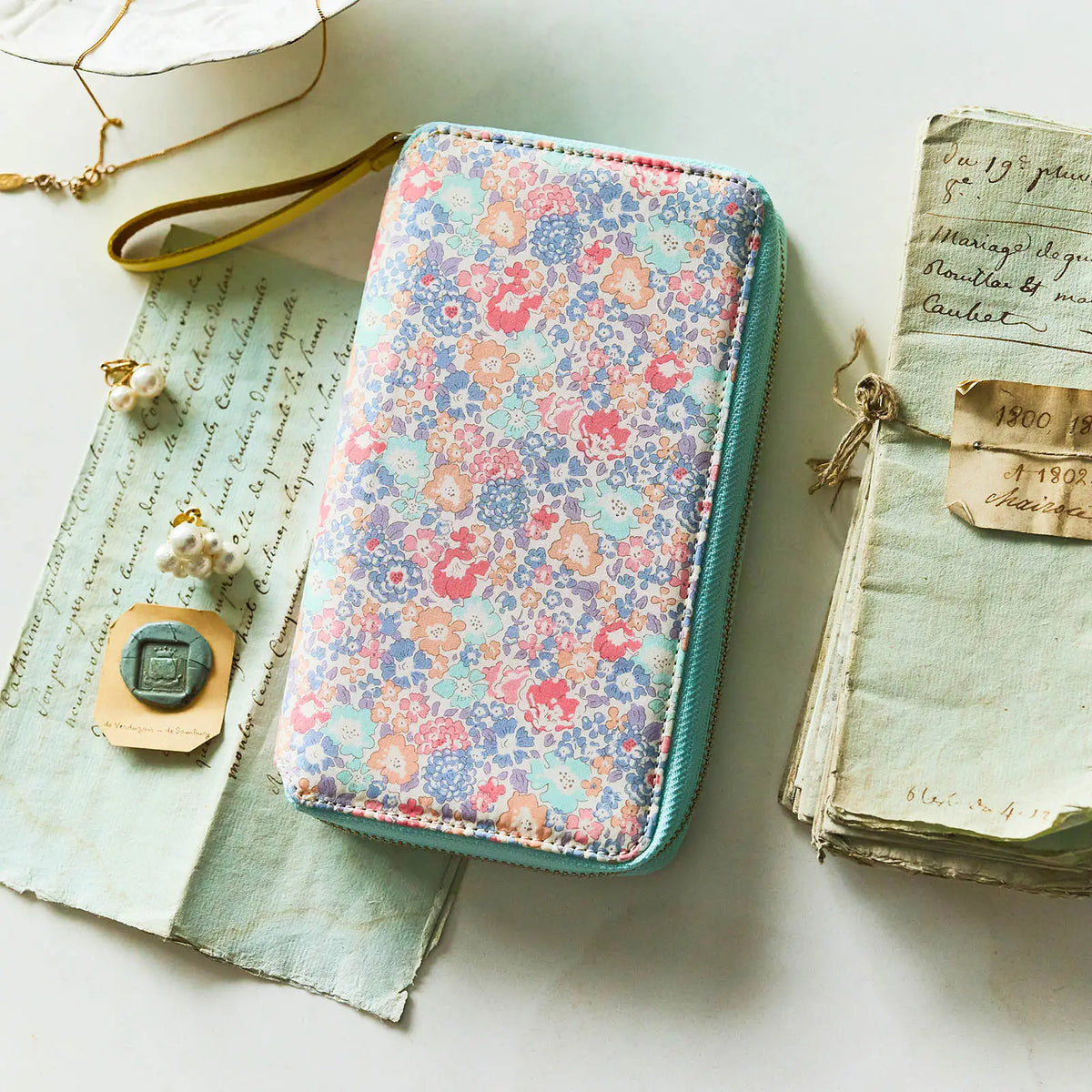 Hobonichi Techo 2027 LIBERTY FABRICS Michelle Weeks Zipper Cover