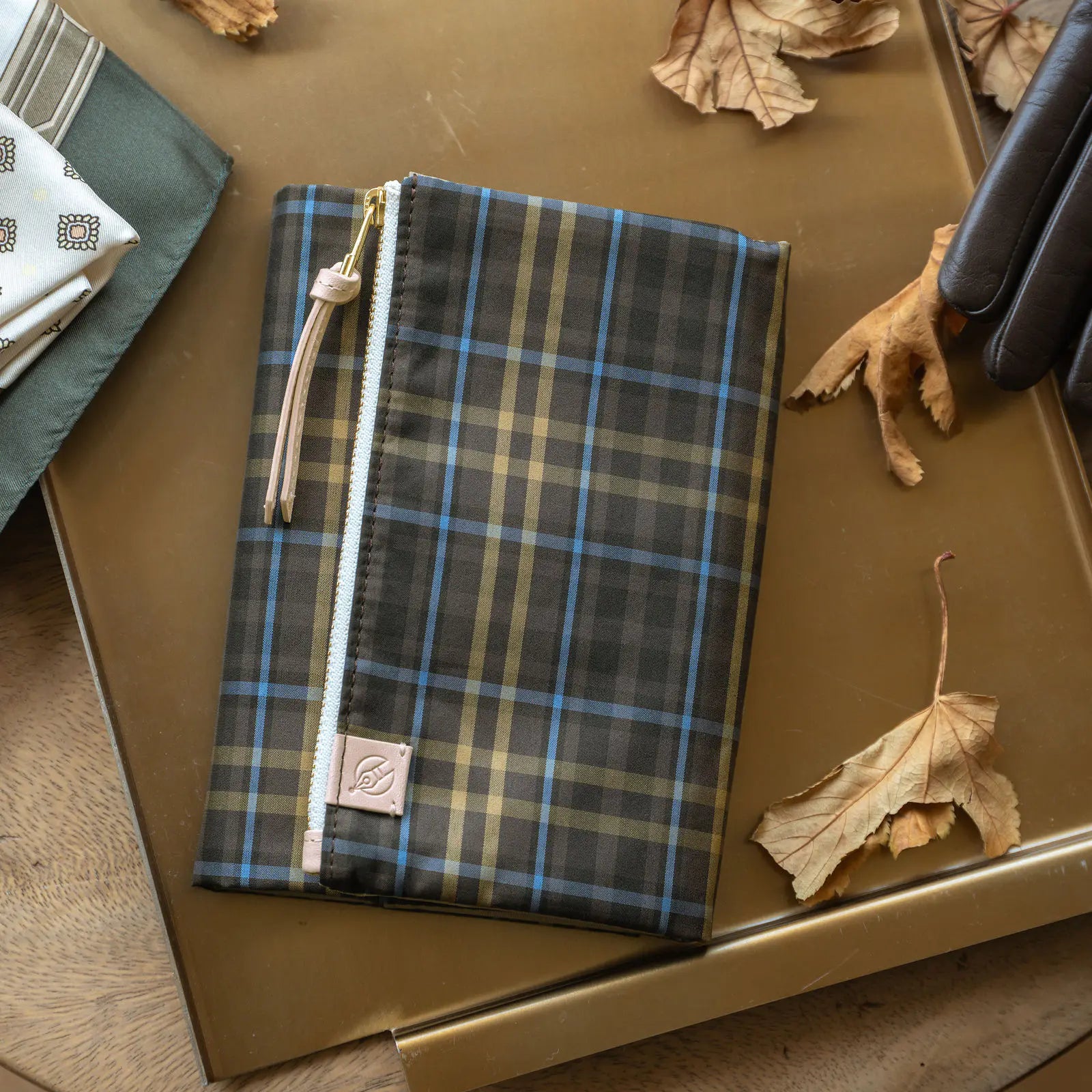 Hobonichi Techo A6 tragen Bitter Check Planner Cover 2027
