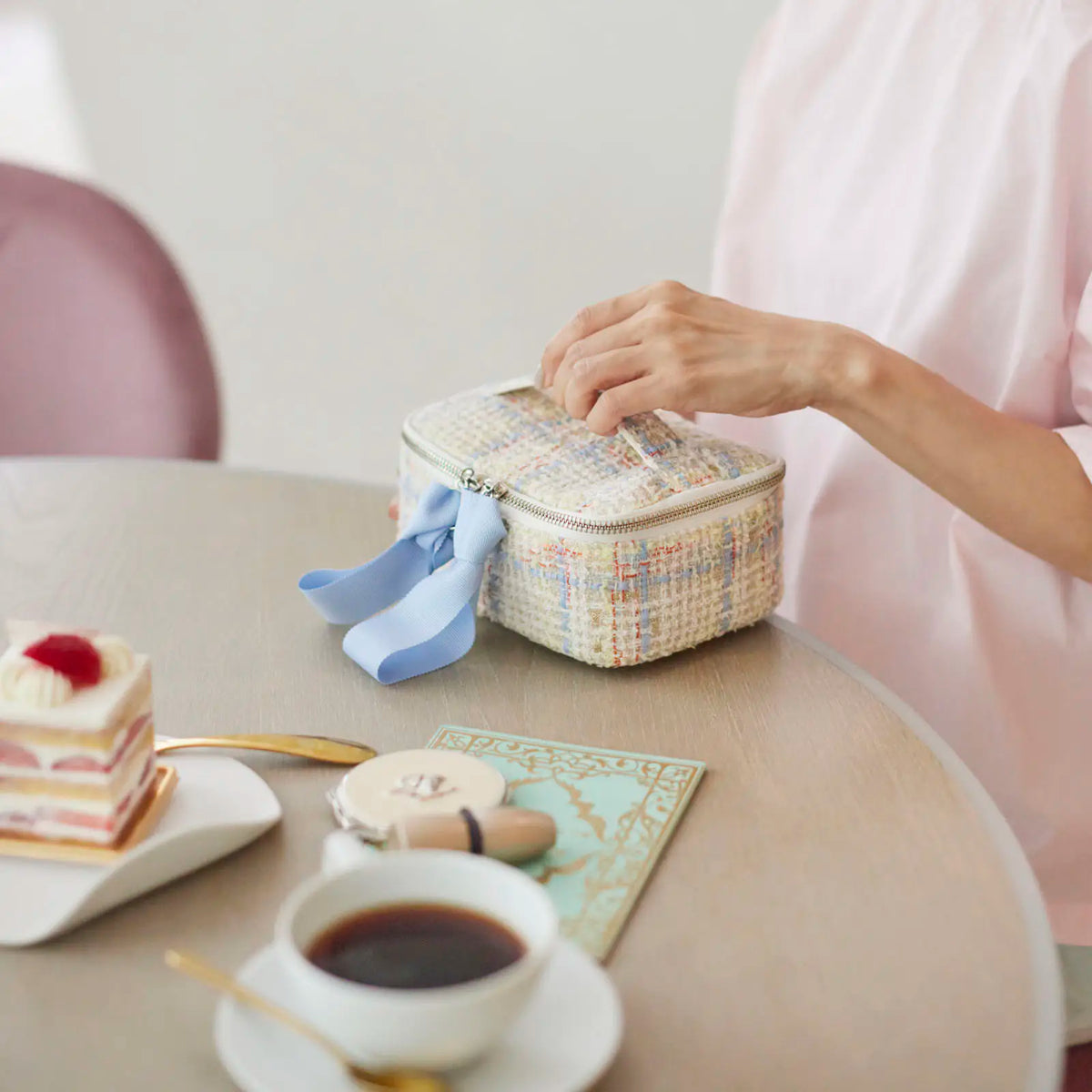 Hobonichi Drawer Pouch Container – Iwate Homespun Sherbet Tweed Organizer Pouch