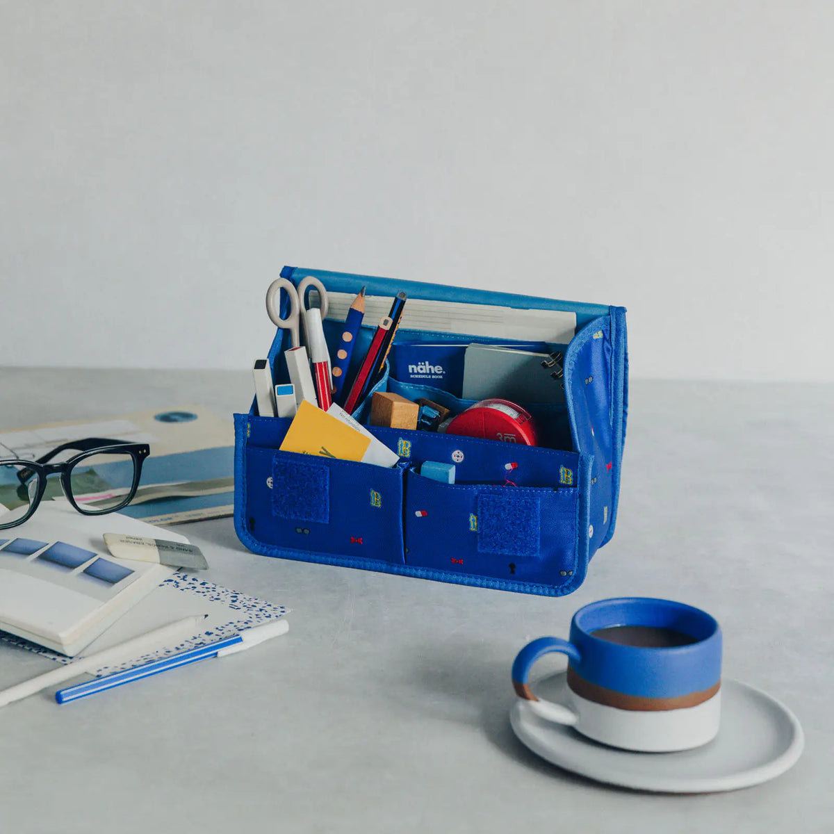 Hobonichi Detective Conan Stappo Stand-Up Pouch Conan Motif