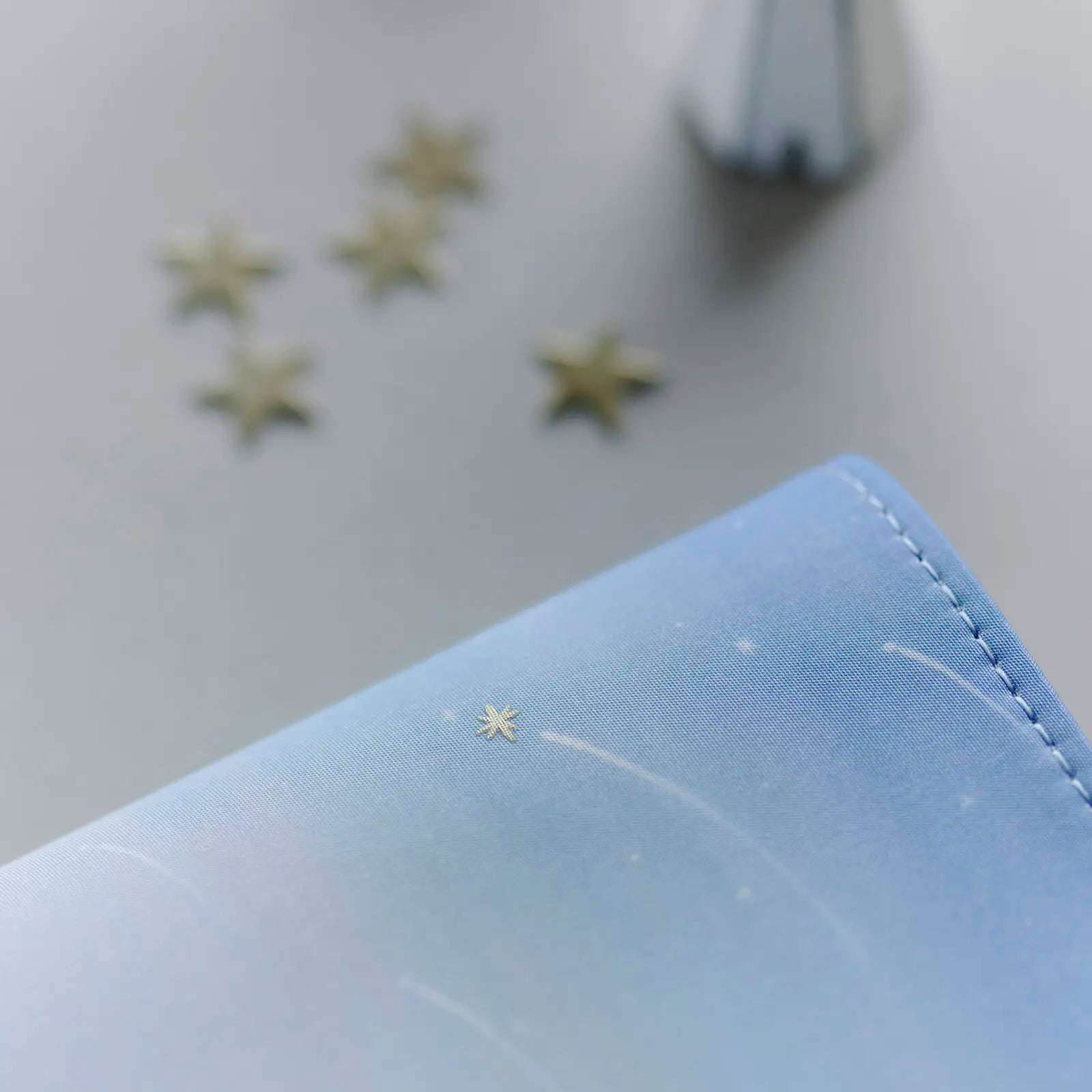 Hobonichi Techo 2027 Hiroko Kubota “Dream the Sea Had at Dawn” Large 5-Year Techo Cover A5