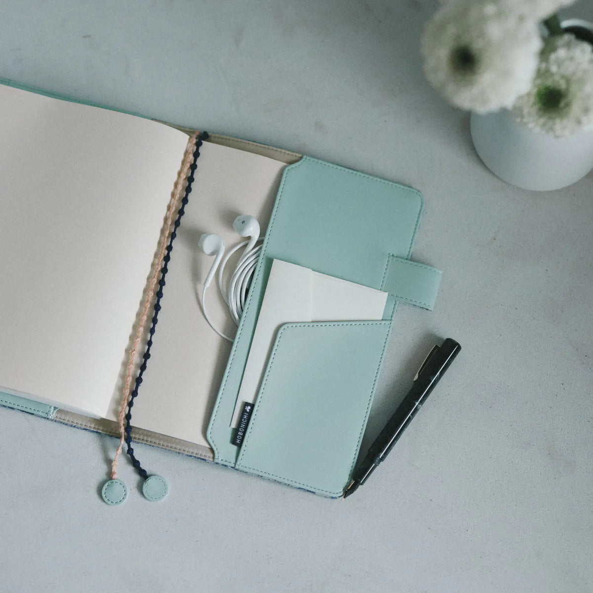 Hobonichi Techo minä perhonen felice Planner Cover 2027