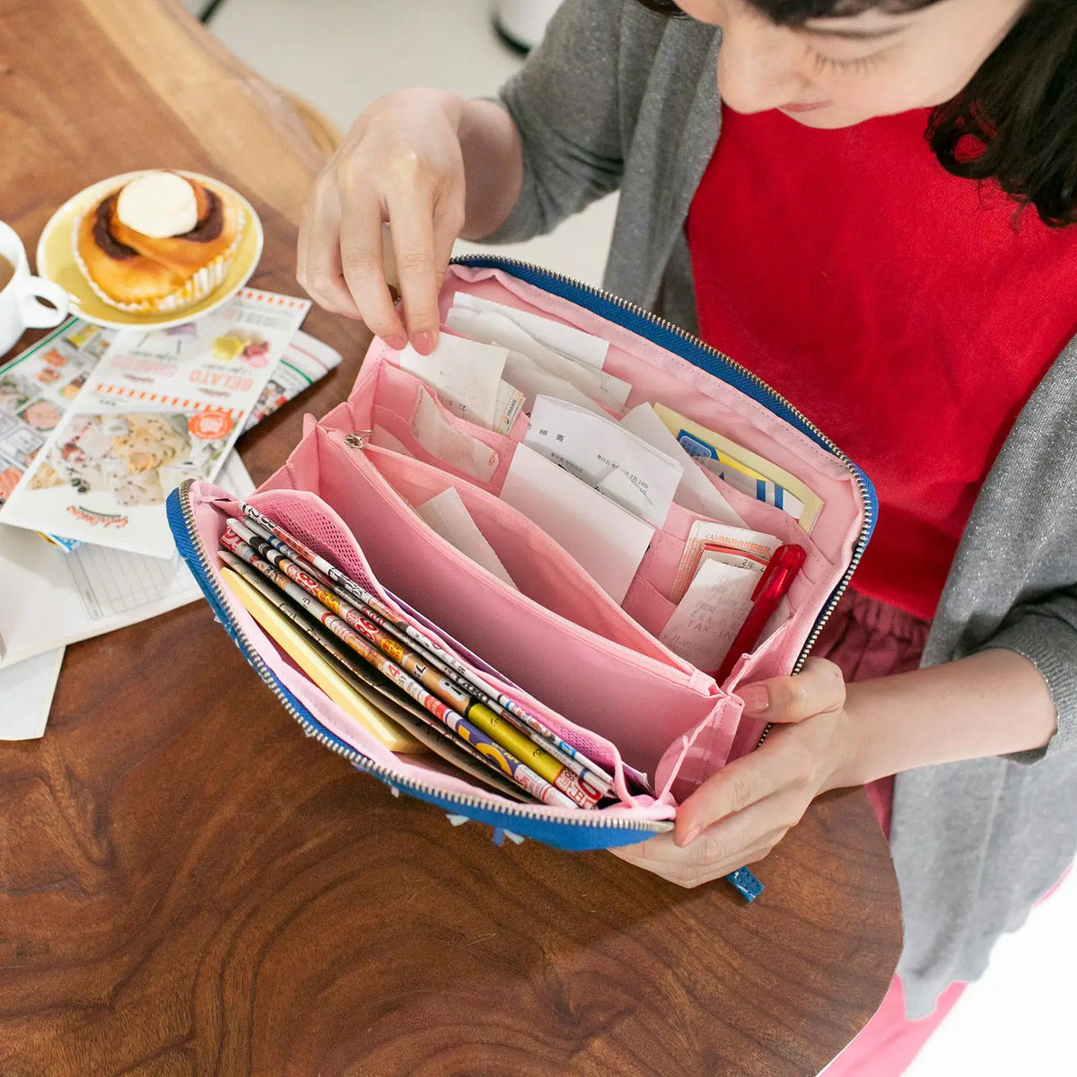 Hobonichi “Higeneko” Cat Large Drawer Pouch