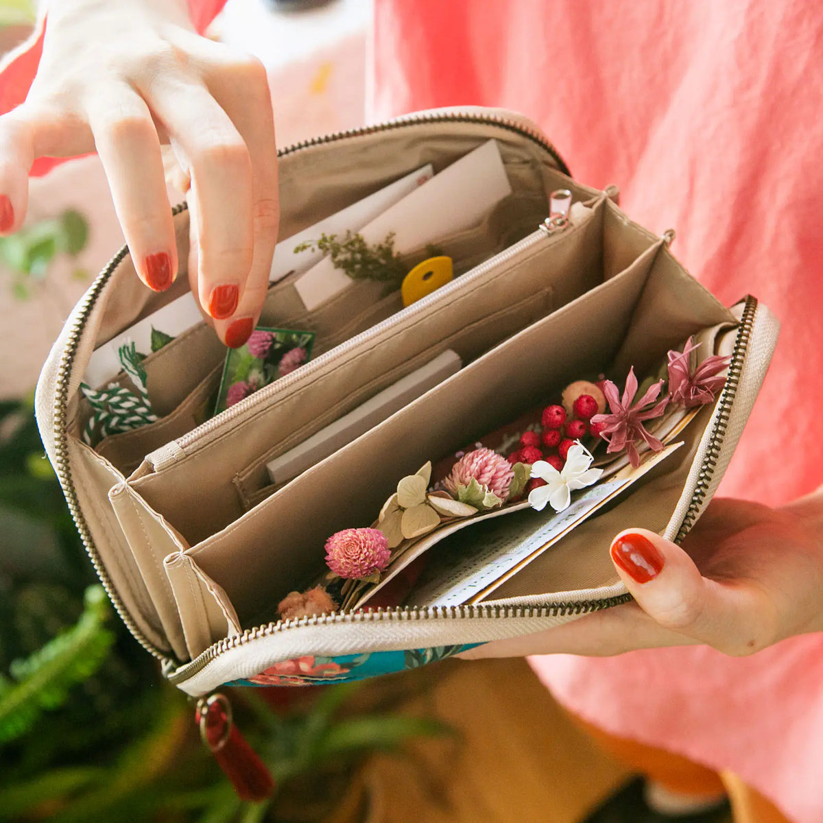 Hobonichi Techo Drawer Pouch Ane “Decadent Blooms” Organizer Pouch