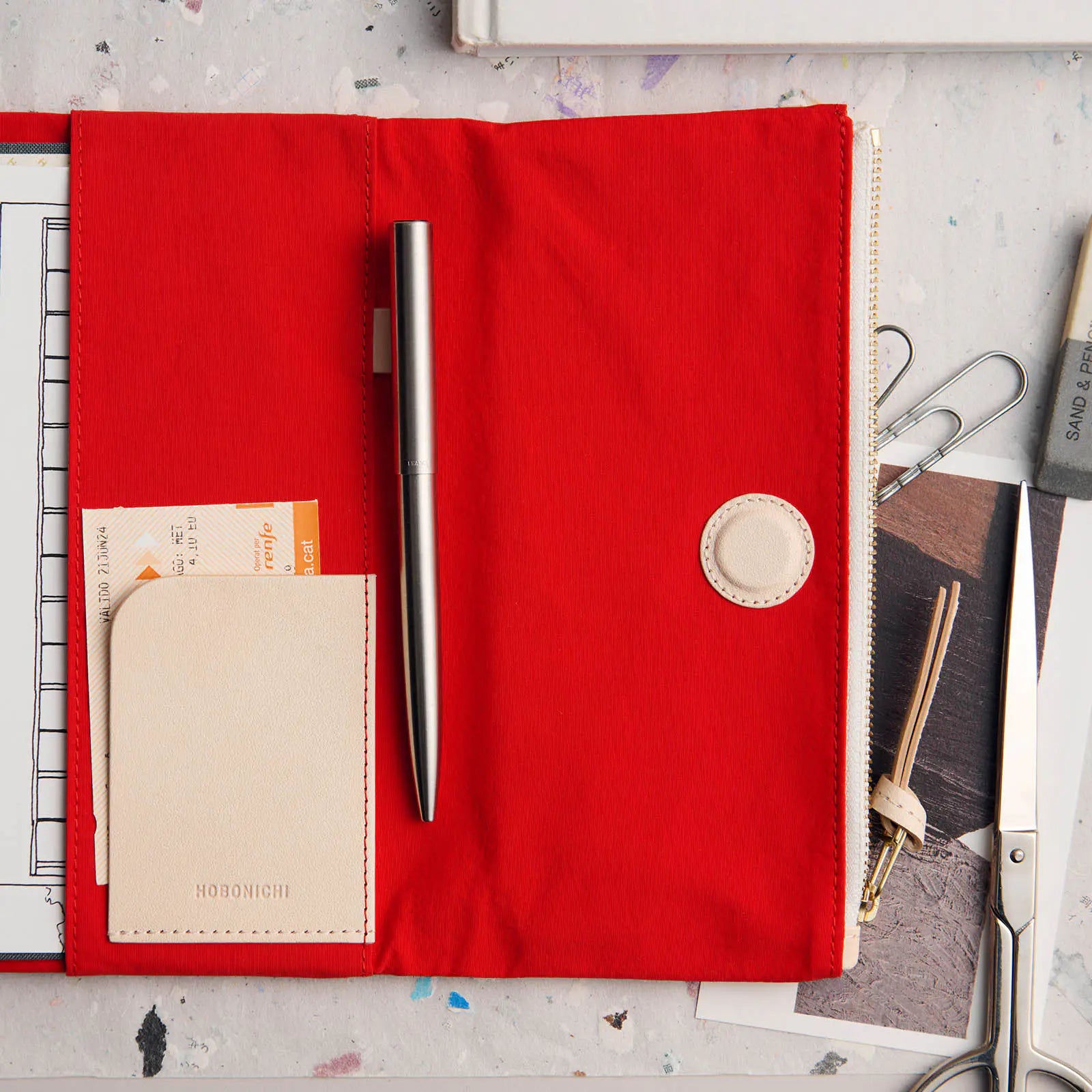 Hobonichi Techo 2027 tragen Red Weeks Planner Cover
