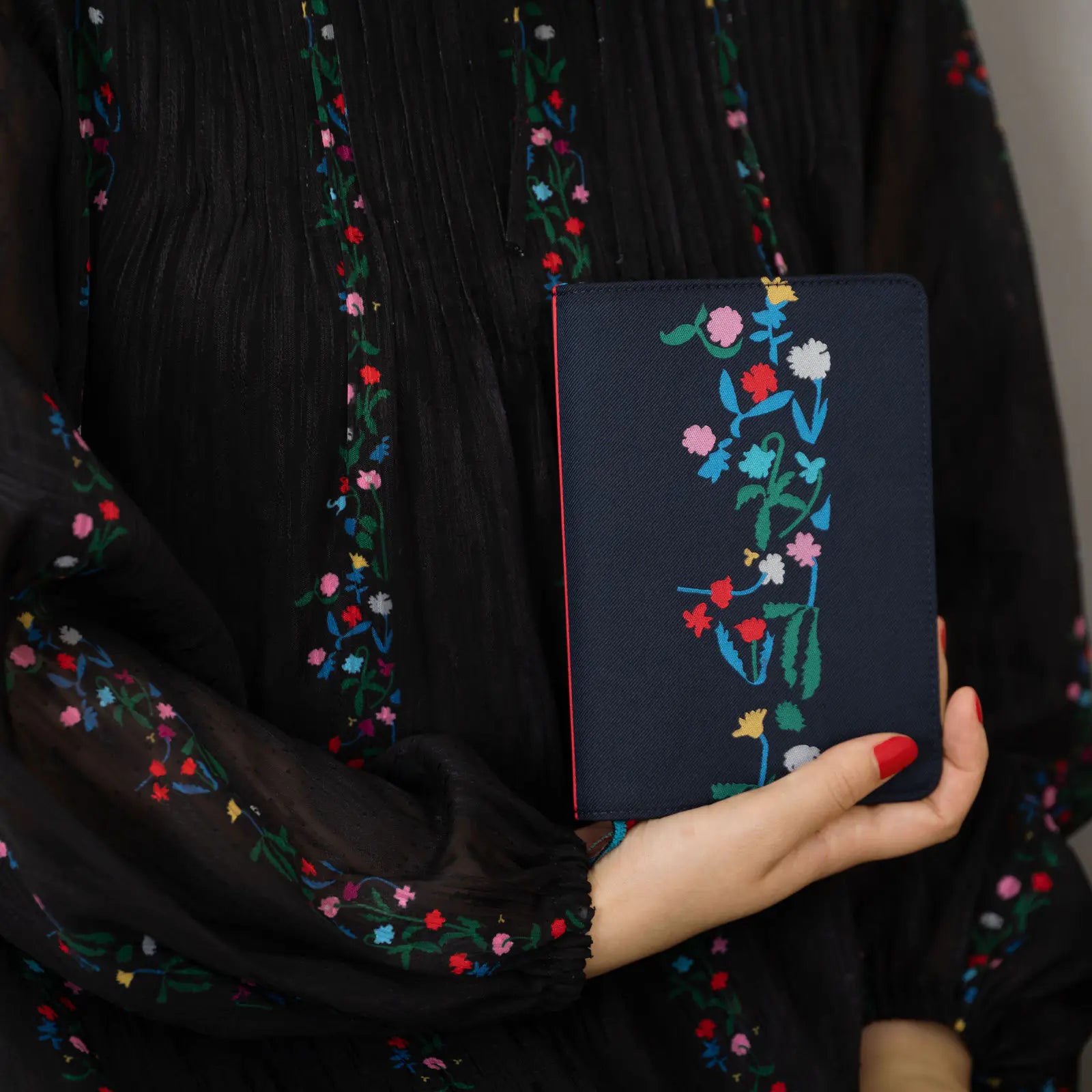 Hobonichi Techo Yoshie Watanabe Petit Bloom A6 Planner Cover 2027