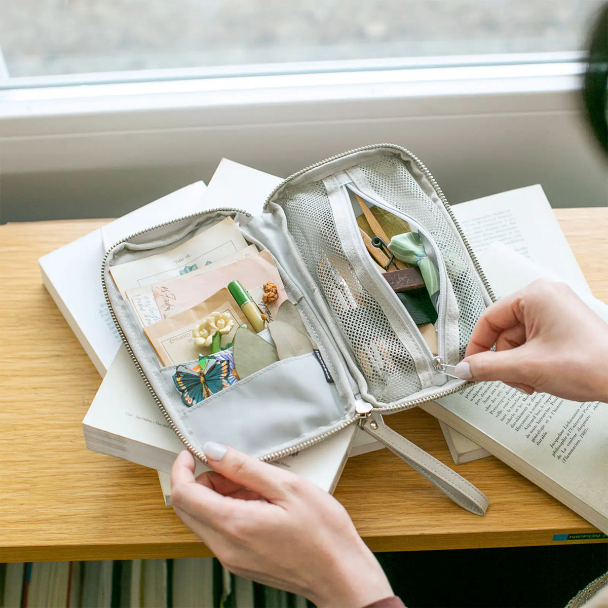 Hobonichi “Delivering Flowers” Small Drawer Pouch by Toshiyuki Fukuda