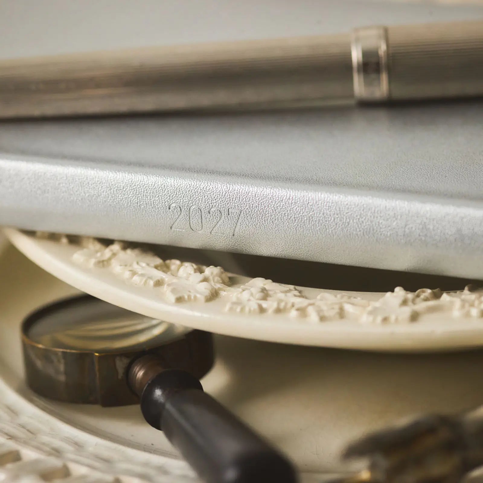 Hobonichi Techo Weeks 2027 Fine Classic “Noble Silver” Leather Planner