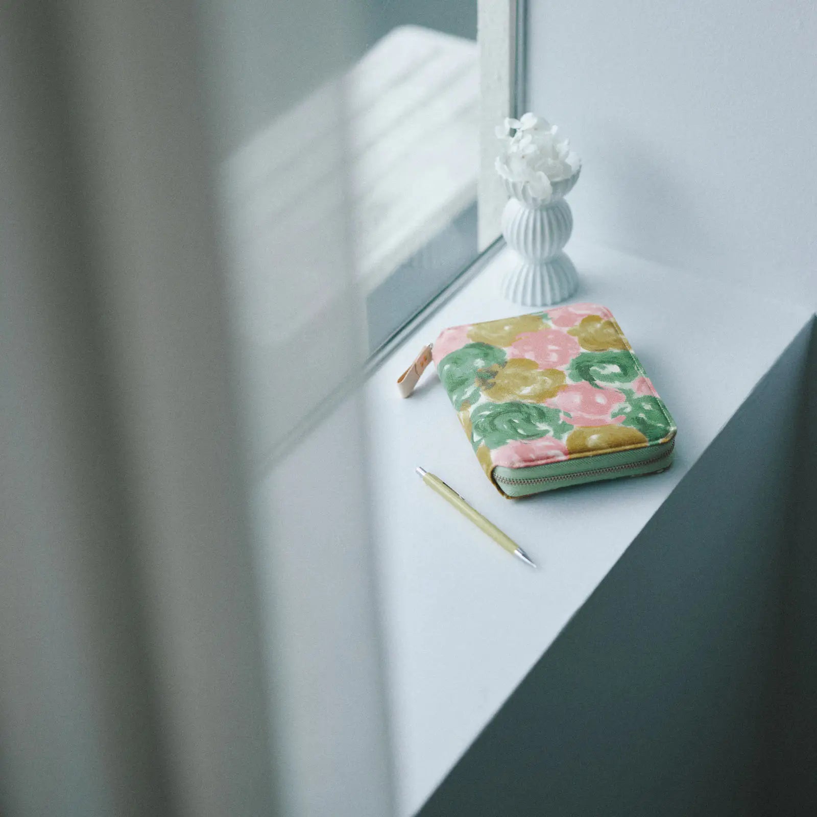 Hobonichi Techo minä perhonen glass flower Planner Cover 2027