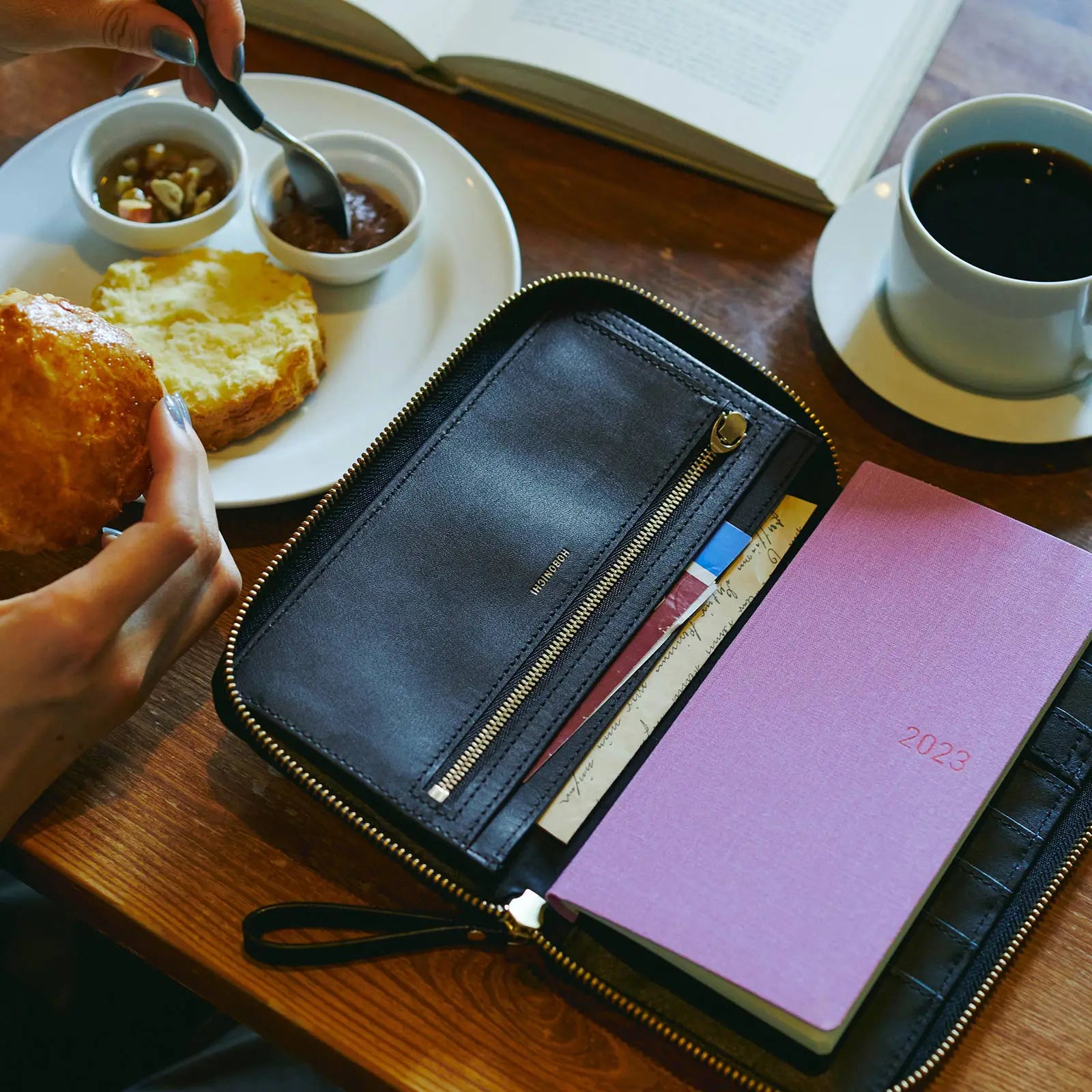 Hobonichi Techo 2027 Single Color “Notte” Weeks Cover