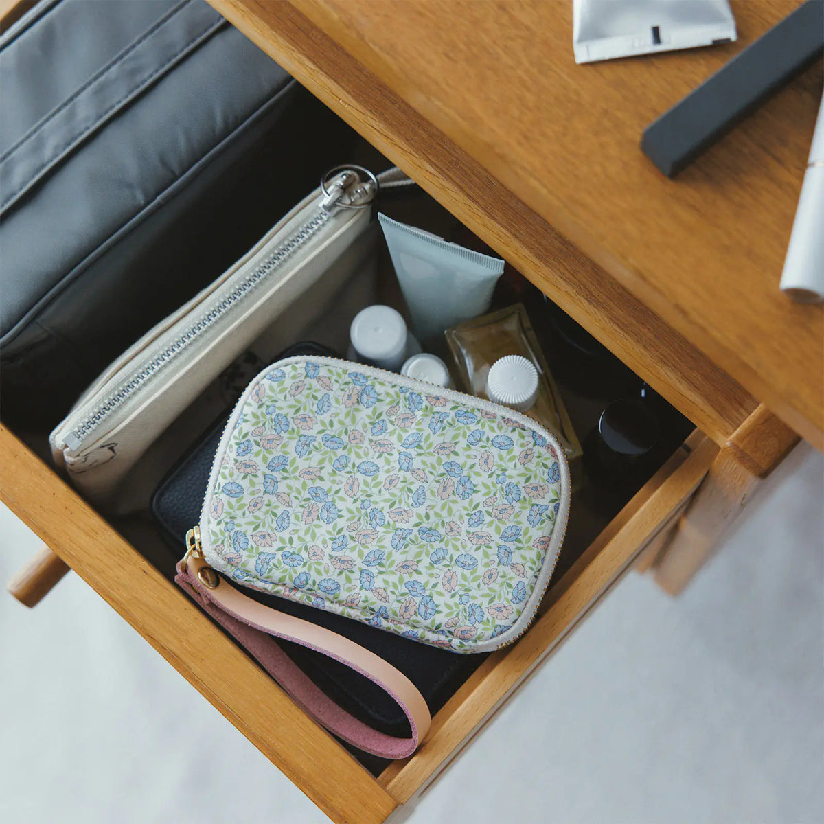Hobonichi Techo Drawer Pouch Pocket “Sasha Kiora” – LIBERTY FABRICS
