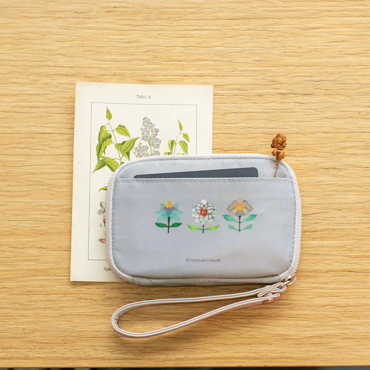 Hobonichi Drawer Pouch Pocket – “Delivering Flowers” by Toshiyuki Fukuda