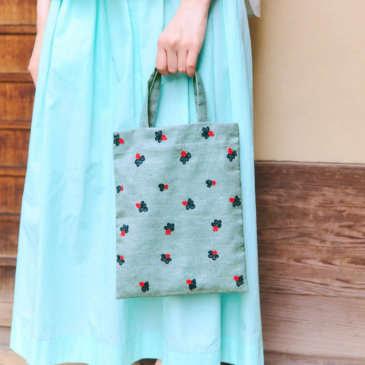 Hobonichi minä perhonen x light berry Green Tote Bag