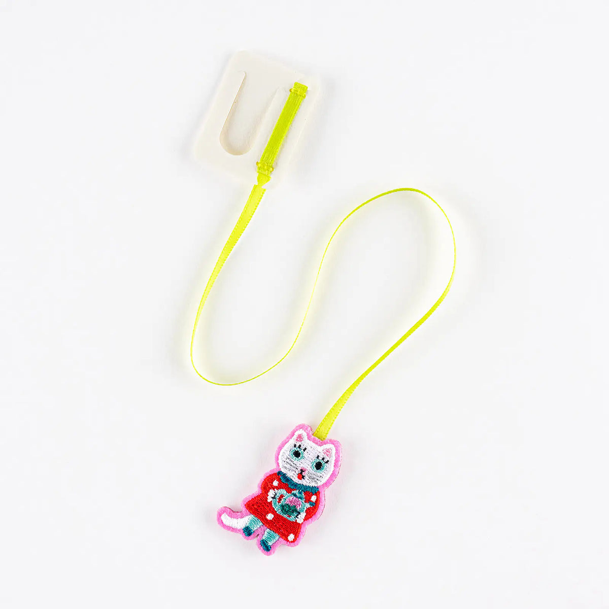 Hobonichi Yumi Kitagishi White Cat Embroidered Bookmark