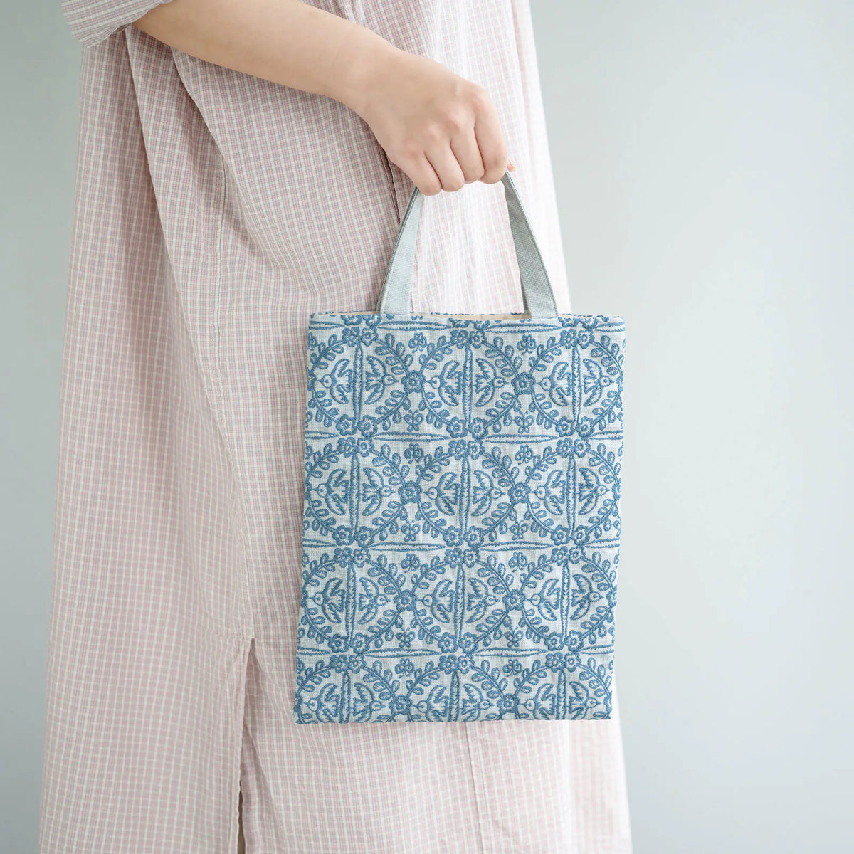 Hobonichi minä perhonen felice Blue Tote Bag