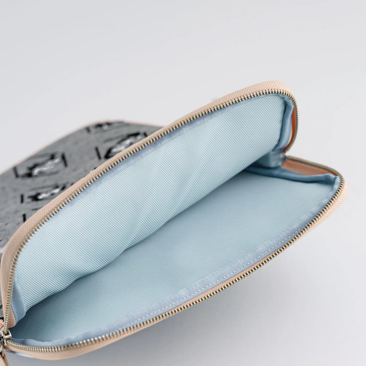 Hobonichi PYT Tokyo in bloom Rabbits 13-Inch Laptop Case