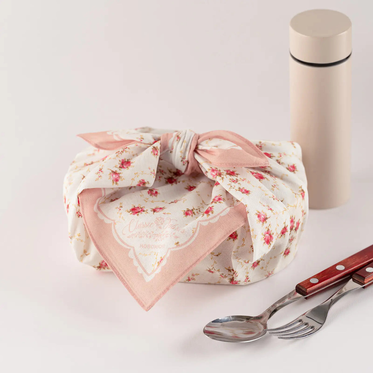 Hobonichi Techo Classic Fabrics Petite Roses Cotton Handkerchief